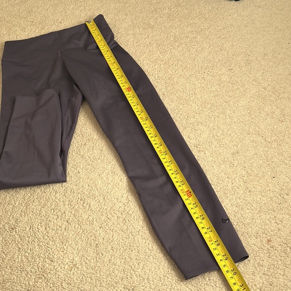 Nike Crop - Picture 10 of 11